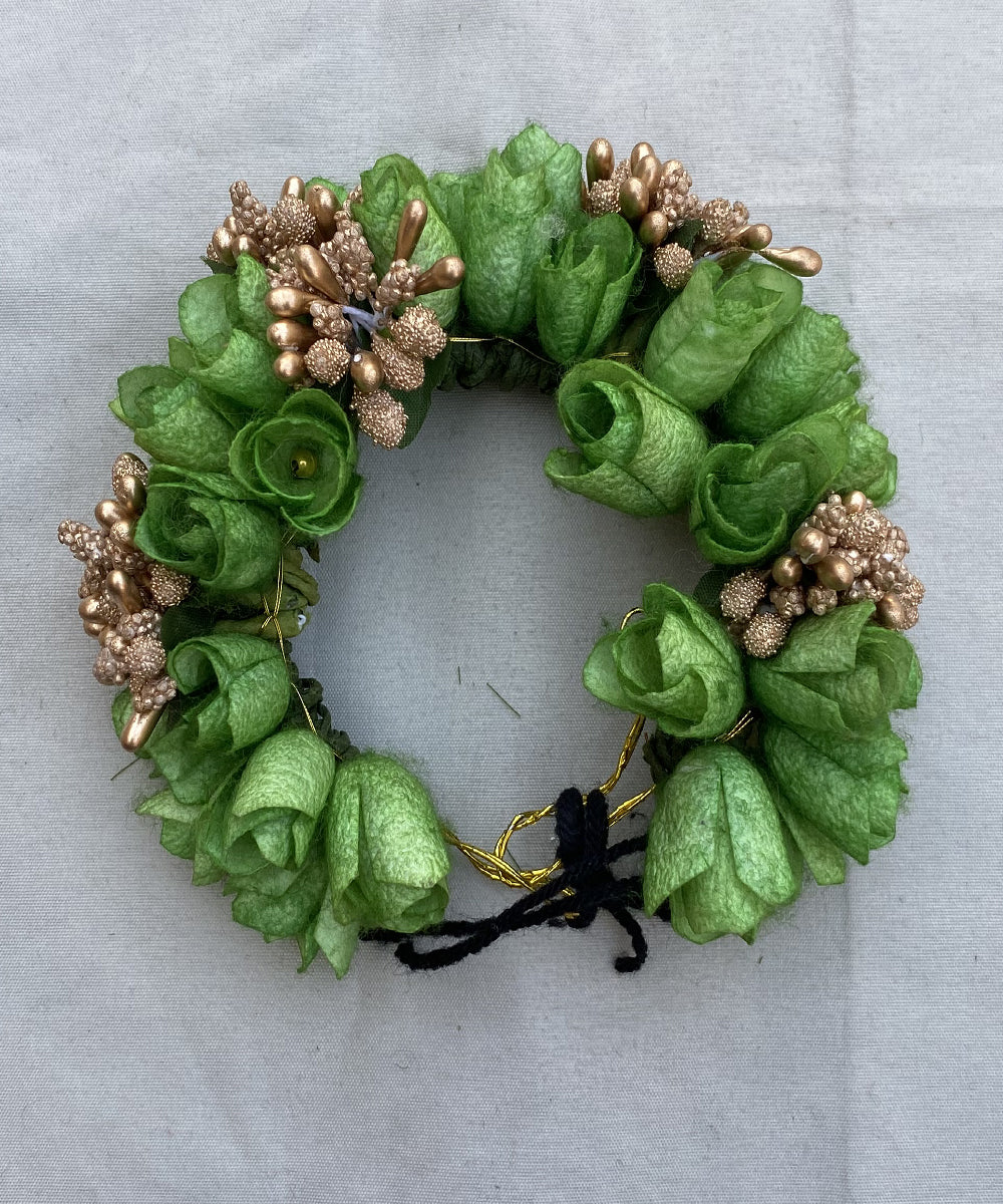 Green Silk Cocoon Flower Veni